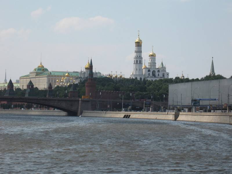 10_kremlin_vue_bateau.jpg